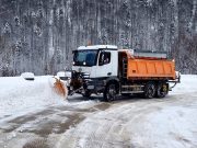 Cum se fură la întreținerea drumurilor cu COMPLICITATEA administrației. PRĂDUITORII bugetului județean, prinși cu ocaua mică