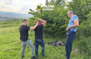 Femeie agresată de fostul soț, salvată de polițiști după o intervenție în trafic. Bărbatul a fost prins după ore întregi de căutări