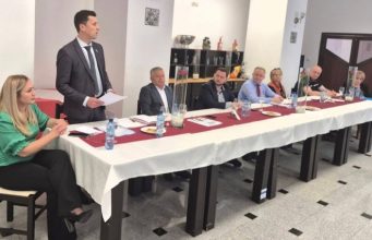 Geoagiu. Ex-primarul Cărăguț, banalizat la el acasă