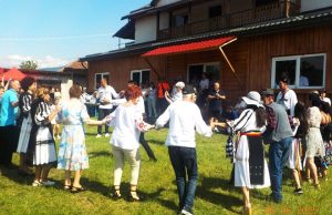 Vulcan. De Rusalii sunteți așteptați la nedeia din Paroșeni!