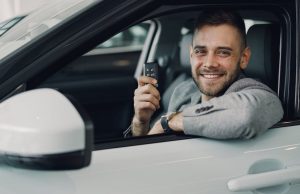 Topul beneficiilor închirierii unei mașini pentru turiști și călătoriile de business